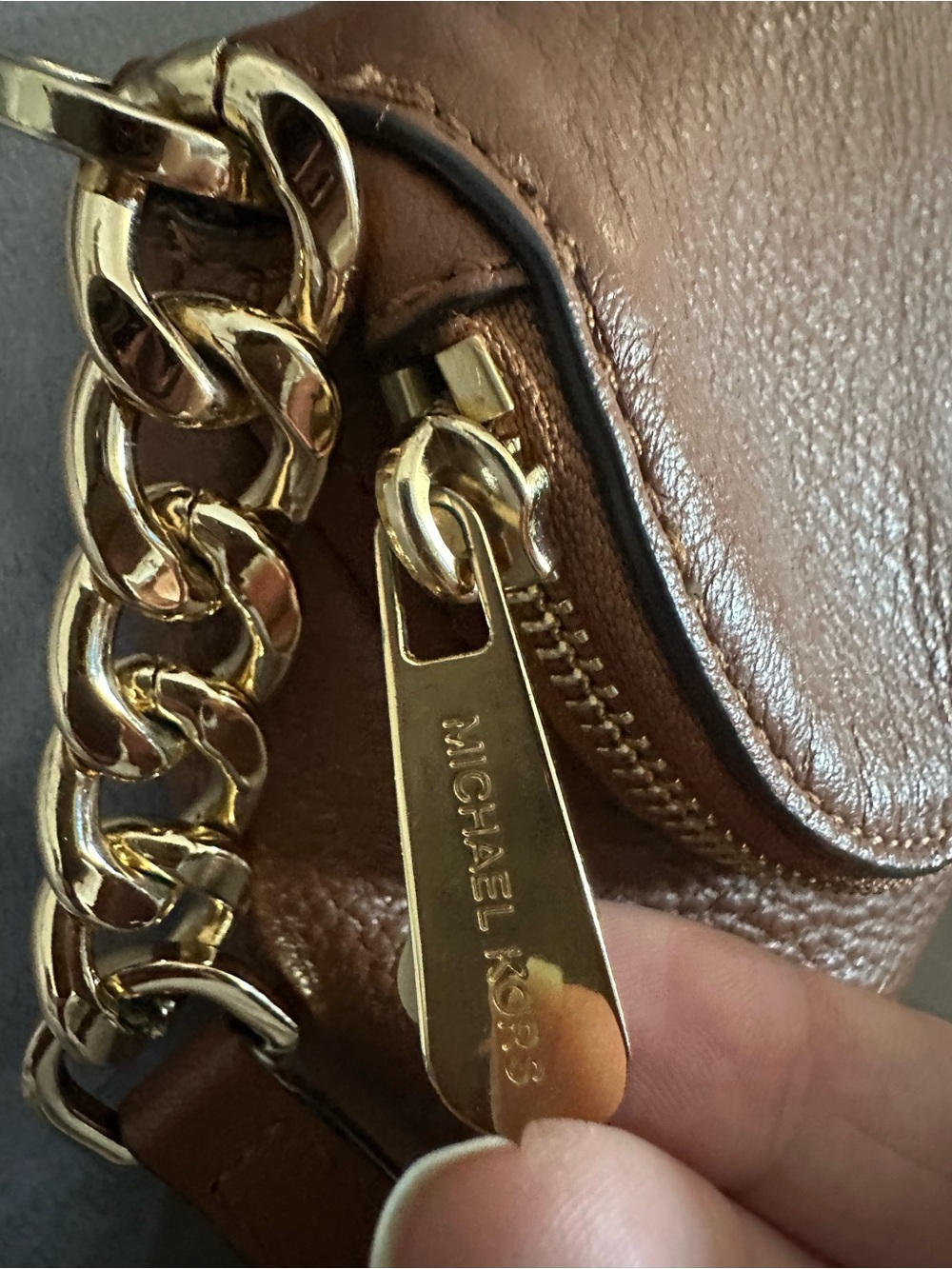Michael Kors Cognac Pebbled Leather Crossbody Bag Gold Chain Luxe Organizer - Picture 13 of 15